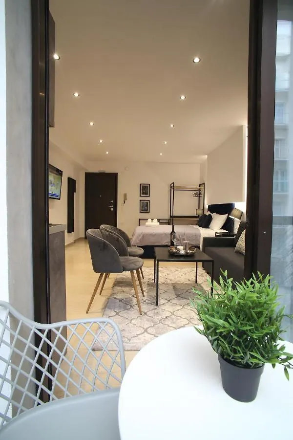 Zh Luxury Suites Saloniki