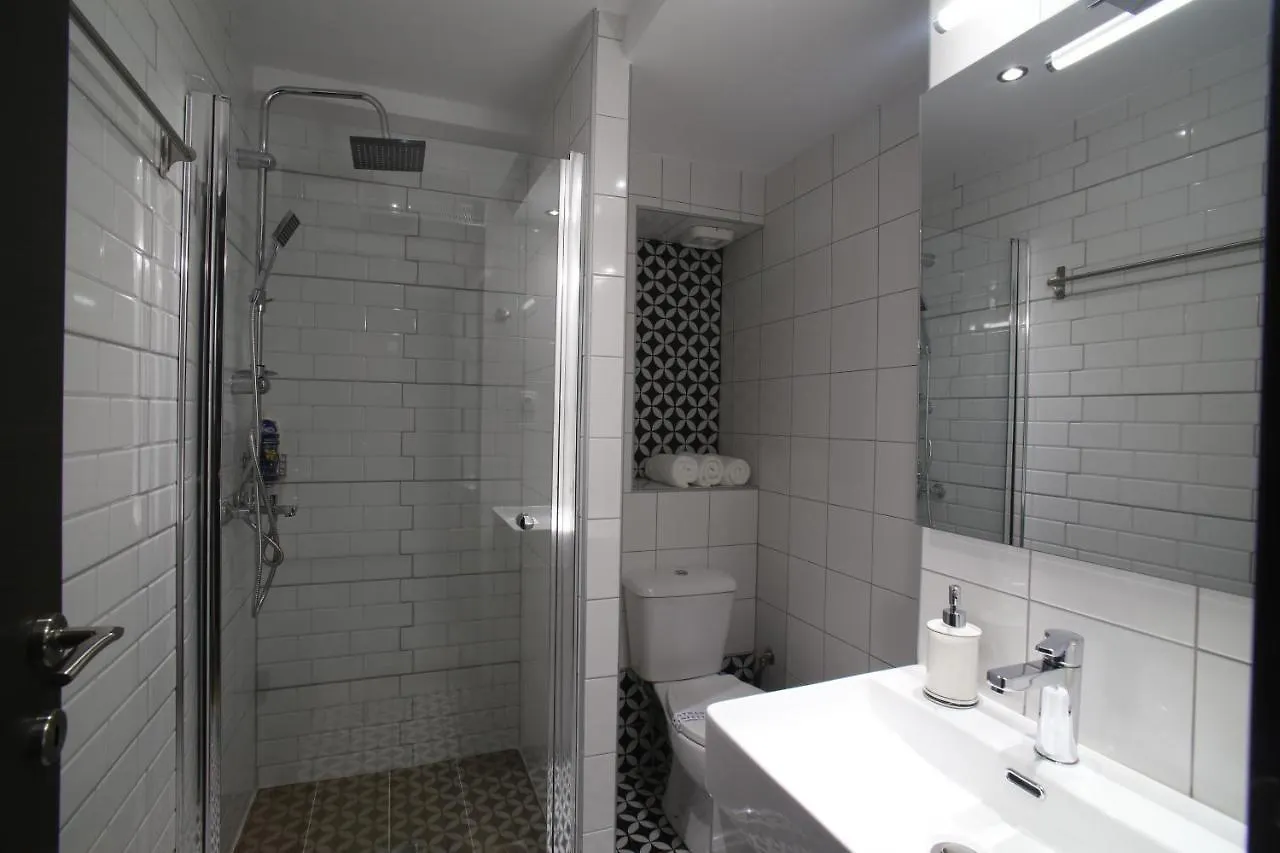 Zh Luxury Suites Saloniki 0*,